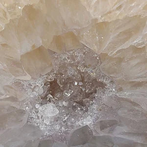 Natural Geode Agate with Quartz - Amazing Collector's Piece Extra Quality