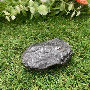 Black Tourmaline schorl crystal, Collection Specimen Crystal, Healing Stone, Birtsthone Crystal Protection Decoration Mineral