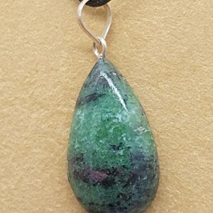 Ruby Zoisite Crystal Necklace,Green Stone Necklace, Gemstone Necklace for Men and Women, Gift for Crystal Lovers
