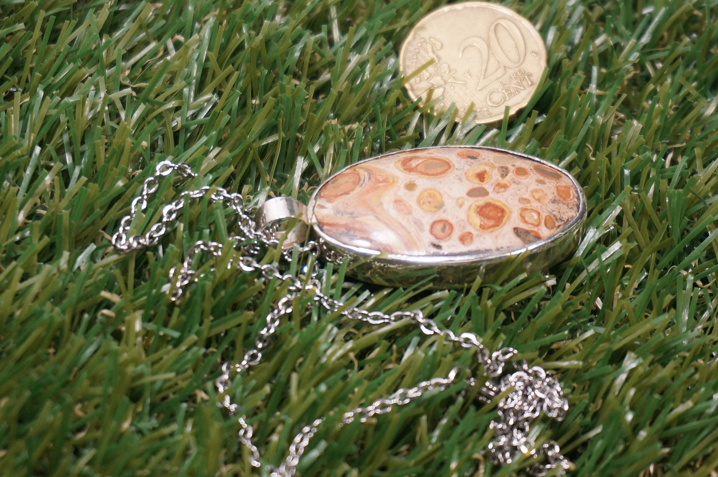 Hochwertige Kristalljaspis-Leoparden-Halskette mit Cabochon-Schliff, Sterling-Silber 925, Lünetten-Anhänger