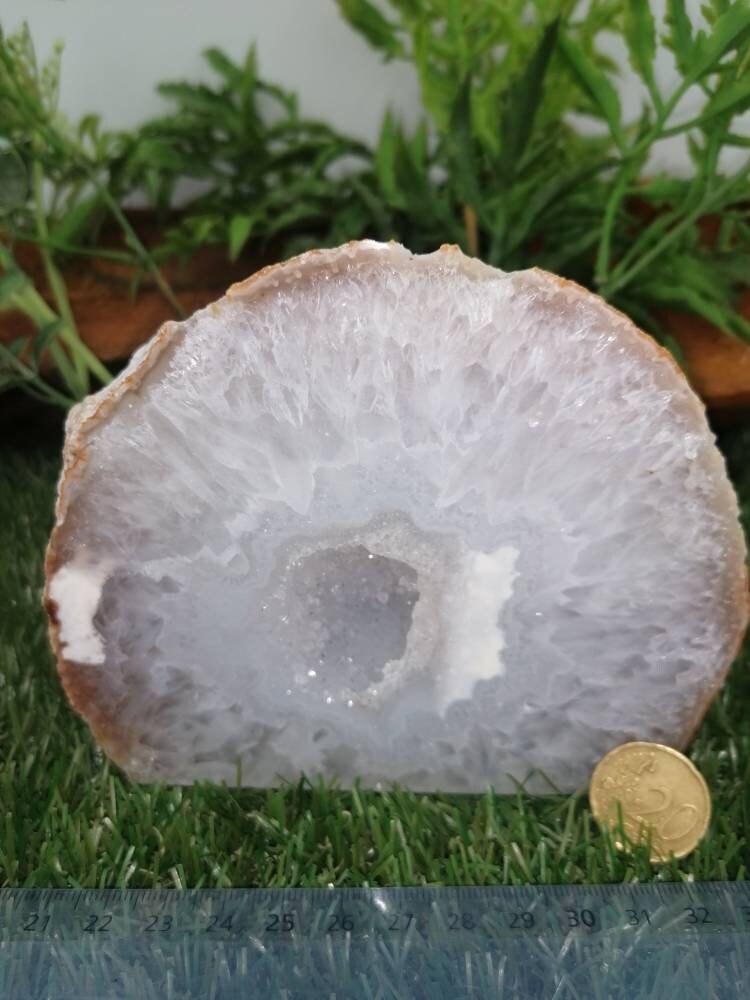 Natural Geode Agate with Quartz - Amazing Collector's Piece Extra Quality