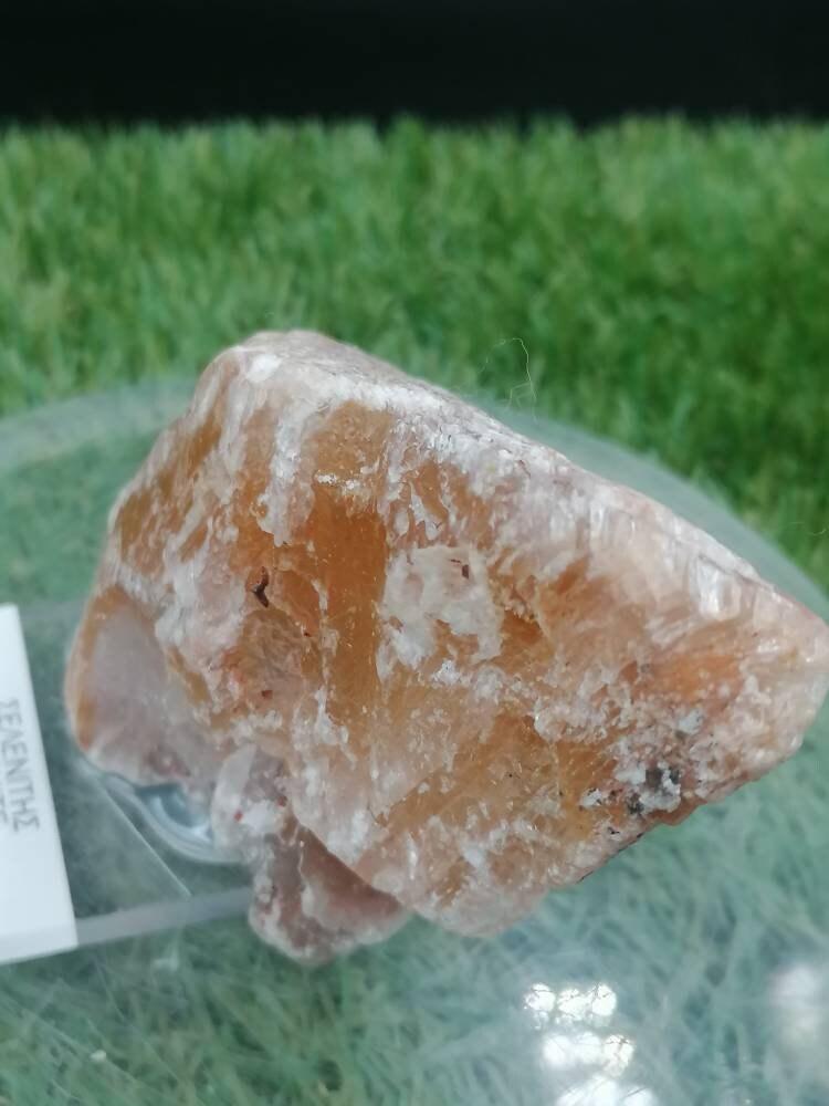 Griechischer roter Selenit, Oxidation von Metall, das auf Plexiglasbasis geklebt ist, Sammlung Stein, Geist, Heilkraft, Geschenk, Dekoration, Schutz