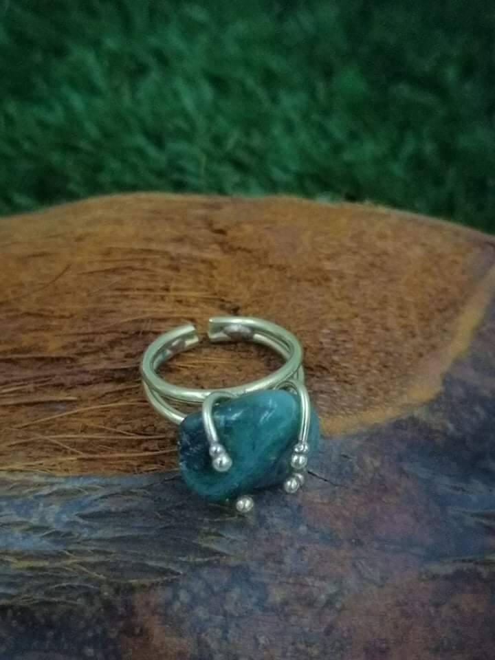 Χειροποίητο ορειχάλκινο δαχτυλίδι Emerald Crystal Gift Idea Healing Crystal- Master Healer, Ευθυγράμμιση Τσάκρα, Προστασία Αύρας, Ενισχυτής