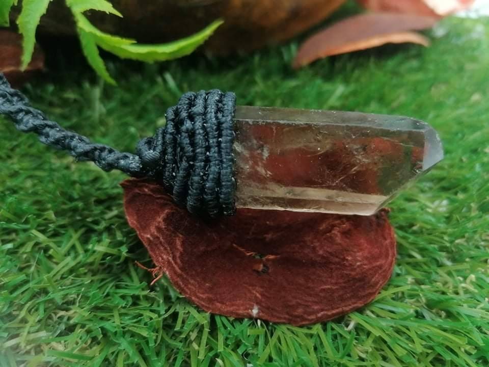 Crystal Smoked Quartz Rough με τυλιγμένο Μακραμέ Ορυκτό-Πνεύμα Θεραπευτική Δύναμη Προστασία δώρου Διακόσμηση