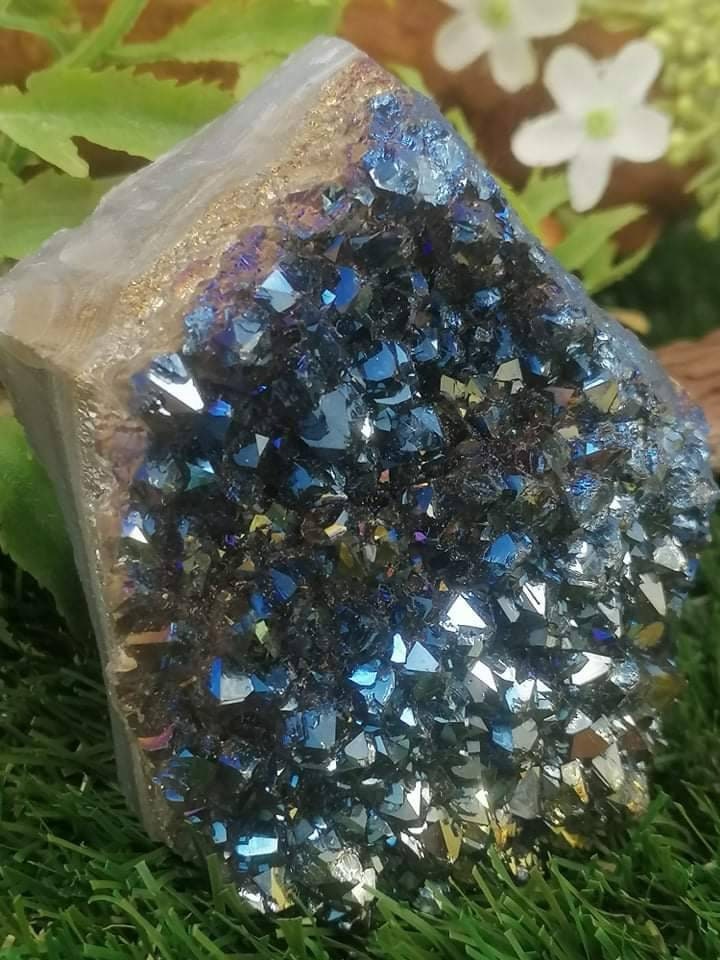 Natürlicher Amethyst und Titanoxidation - Erstaunliches Sammlerstück von besonderer Qualität