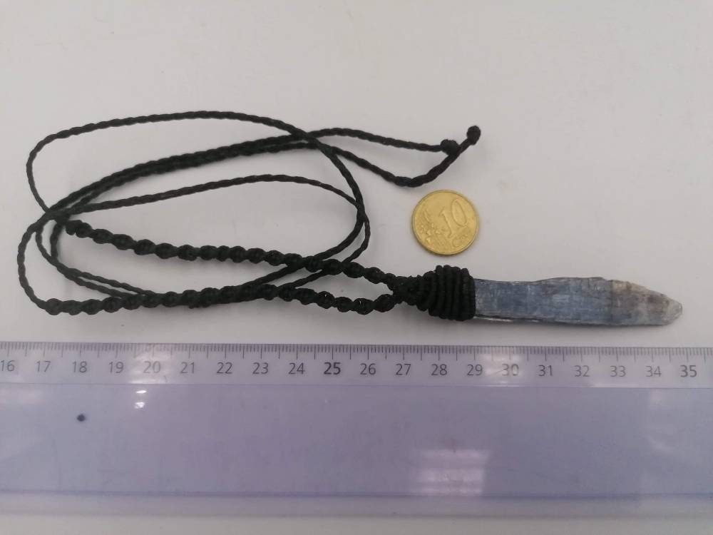 Χειροποίητο κολιέ Blue Blade Κυανίτη Μακράμε