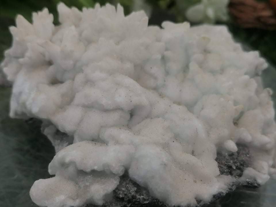 Griechisches Mineral Calcit Aragonit Koralle Form Sammlung Exemplar Heilstein Birtsthone Kristall Schutz Dekoration Mineral