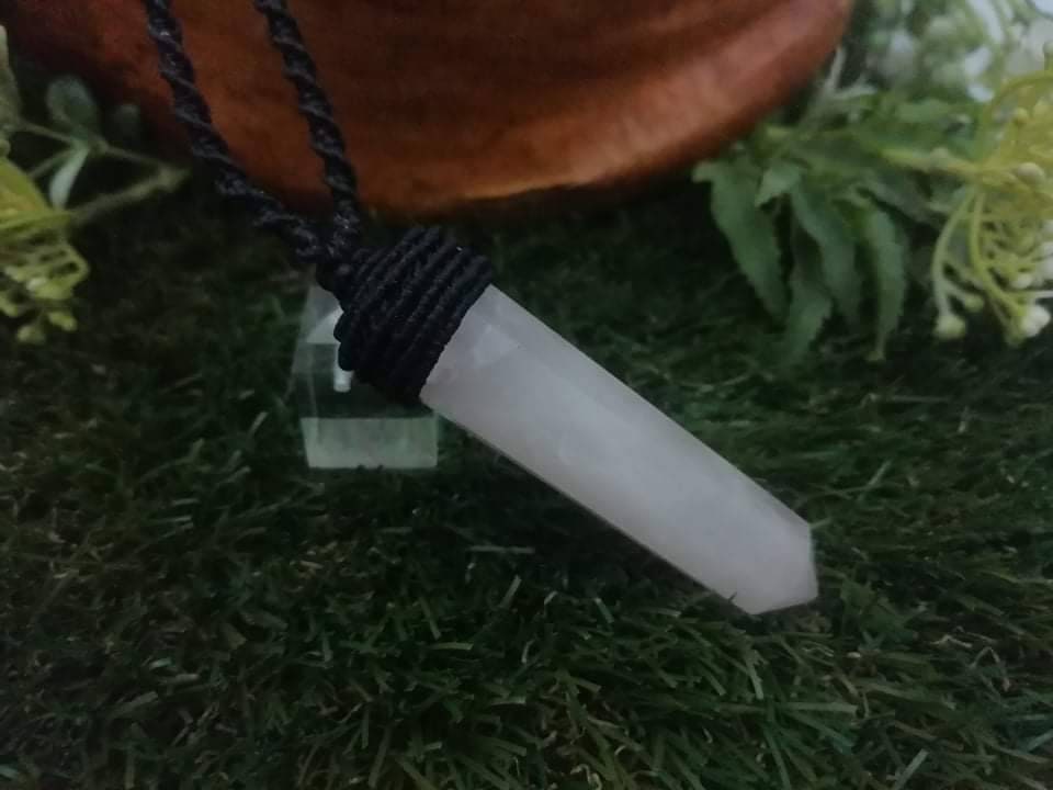 Ροζ χαλαζία Exagon Stick Rough Mineral Stone Brazilian Crystal Healing Makrame τυλιγμένο κολιέ Προστασία δώρου Αξεσουάρ Active