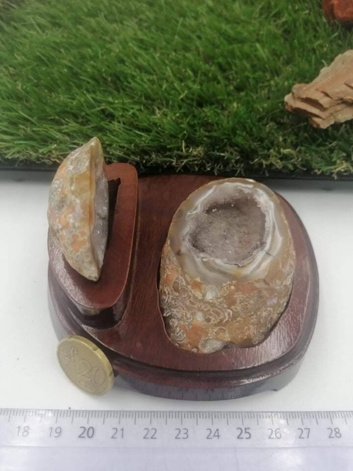 Natürlicher Achat mit Quarzstein mit Holzsockel - Erstaunliches Sammlerstück - Wohndekor