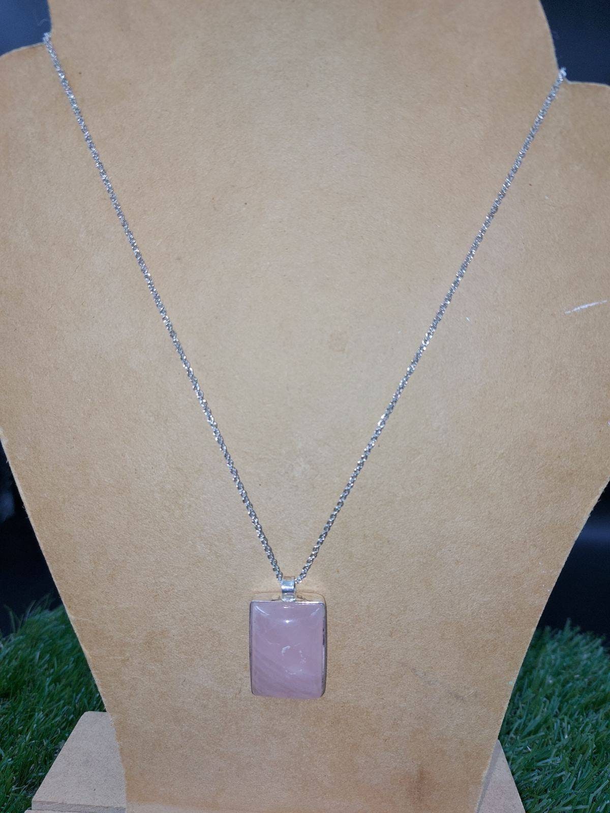 Hochwertige Kristall Rosa Quarz Leopard Halskette Cabochon Cut Sterling Silber 925 Lünette Anhänger