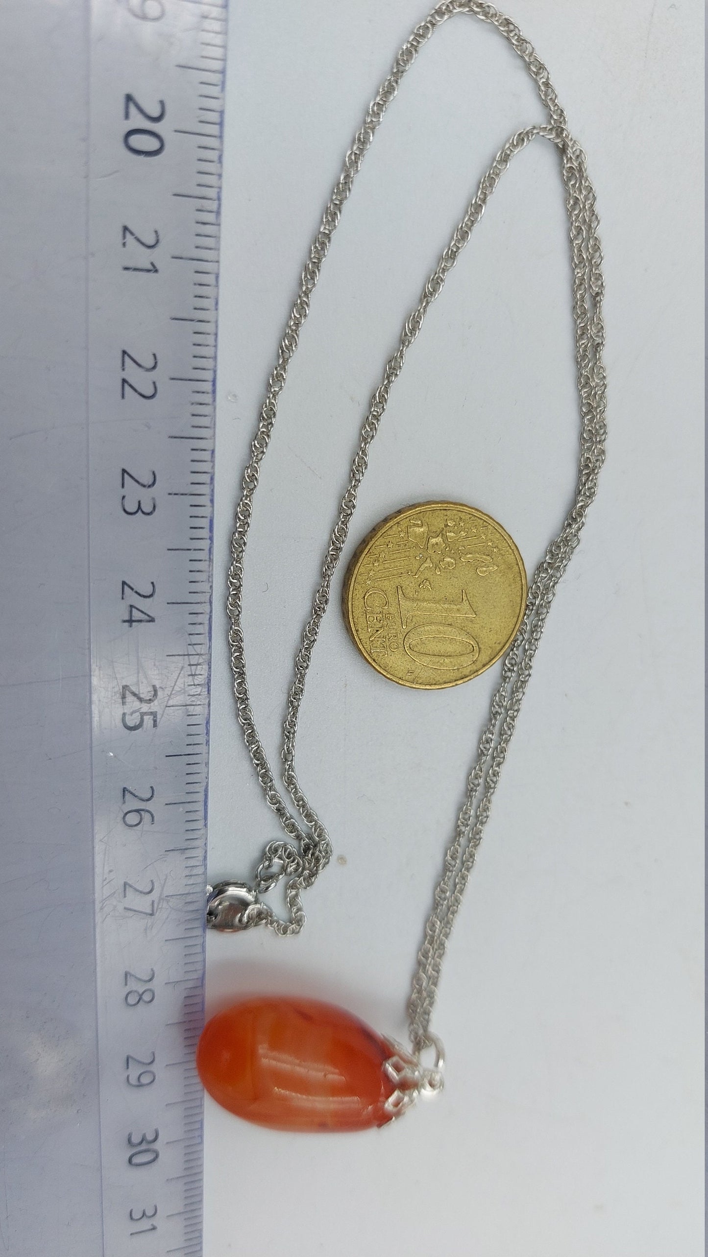 Halskette aus Sterlingstahl mit natürlichem Karneol. Heilkristall-Accessoires, Sternzeichen-Mineralstein