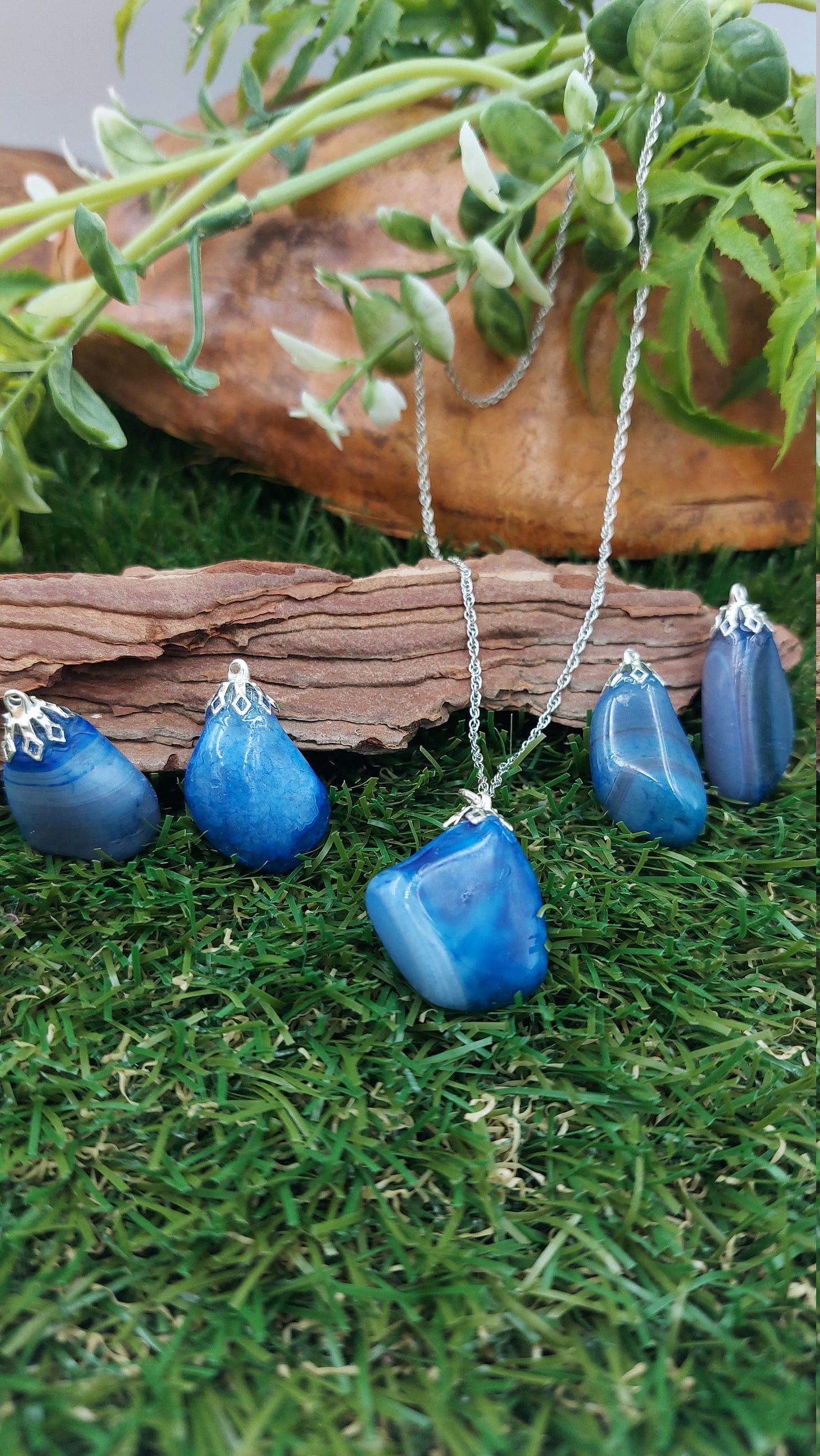 Halskette aus Sterlingstahl mit natürlichem Achat, blau, Heilung, polierter Kristall, Zubehör, Sternzeichen, Mineralstein