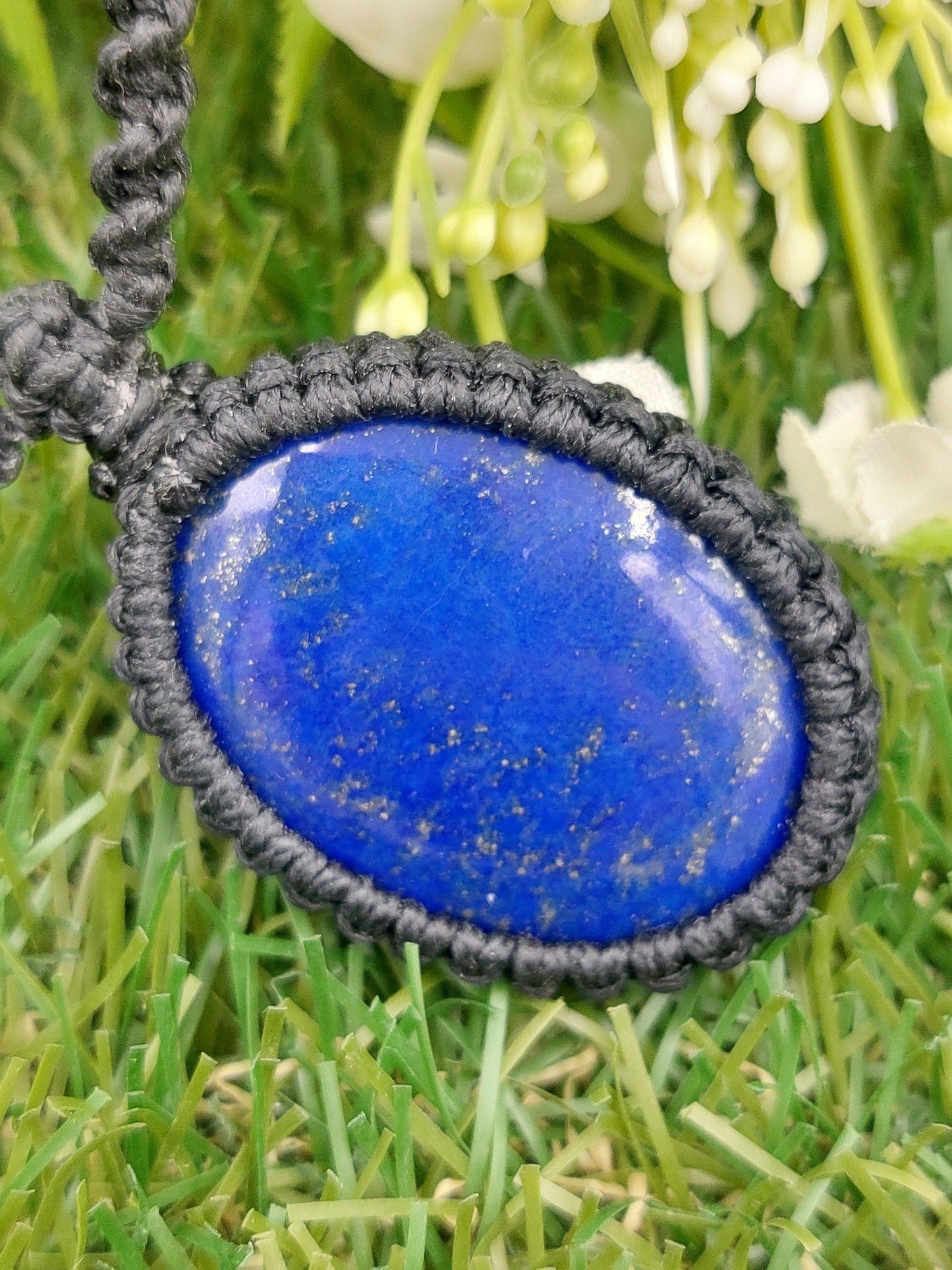 Lapislazuli-Kristall, handgefertigt, gewickelte Makramee-Halskette