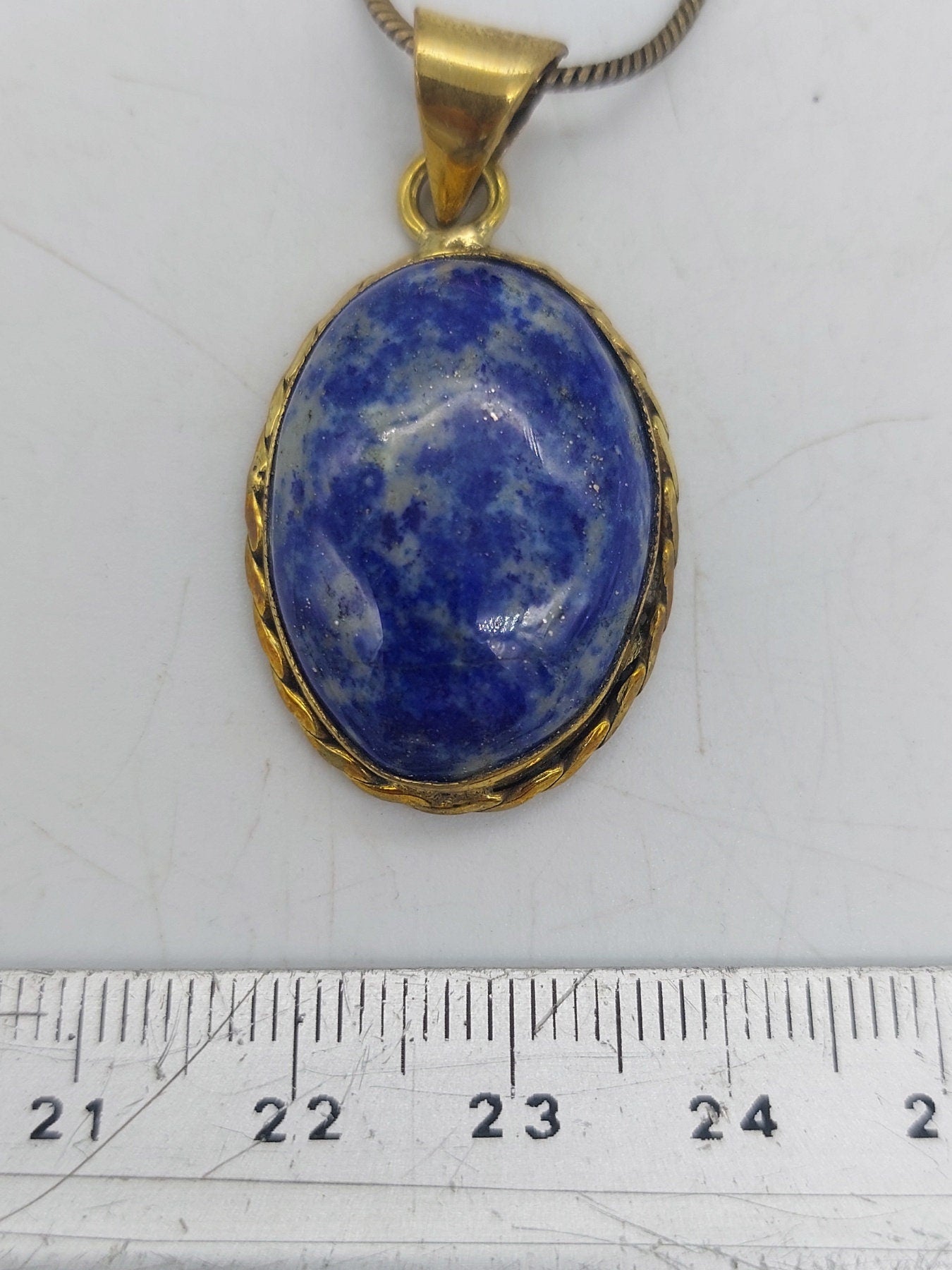 Lapislazuli Messing Anhänger Cabochon Schliff Heilkristall