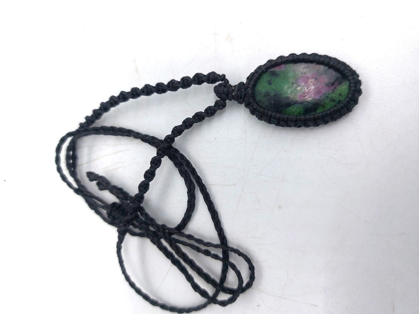 Κολιέ Ruby Zoisite Crystal Macrame