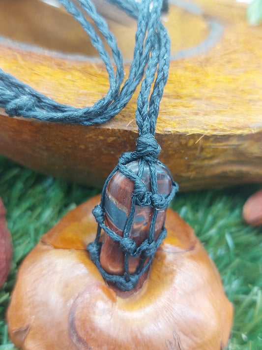Red Tiger's Eye Polished Crystal Macrame Necklace
