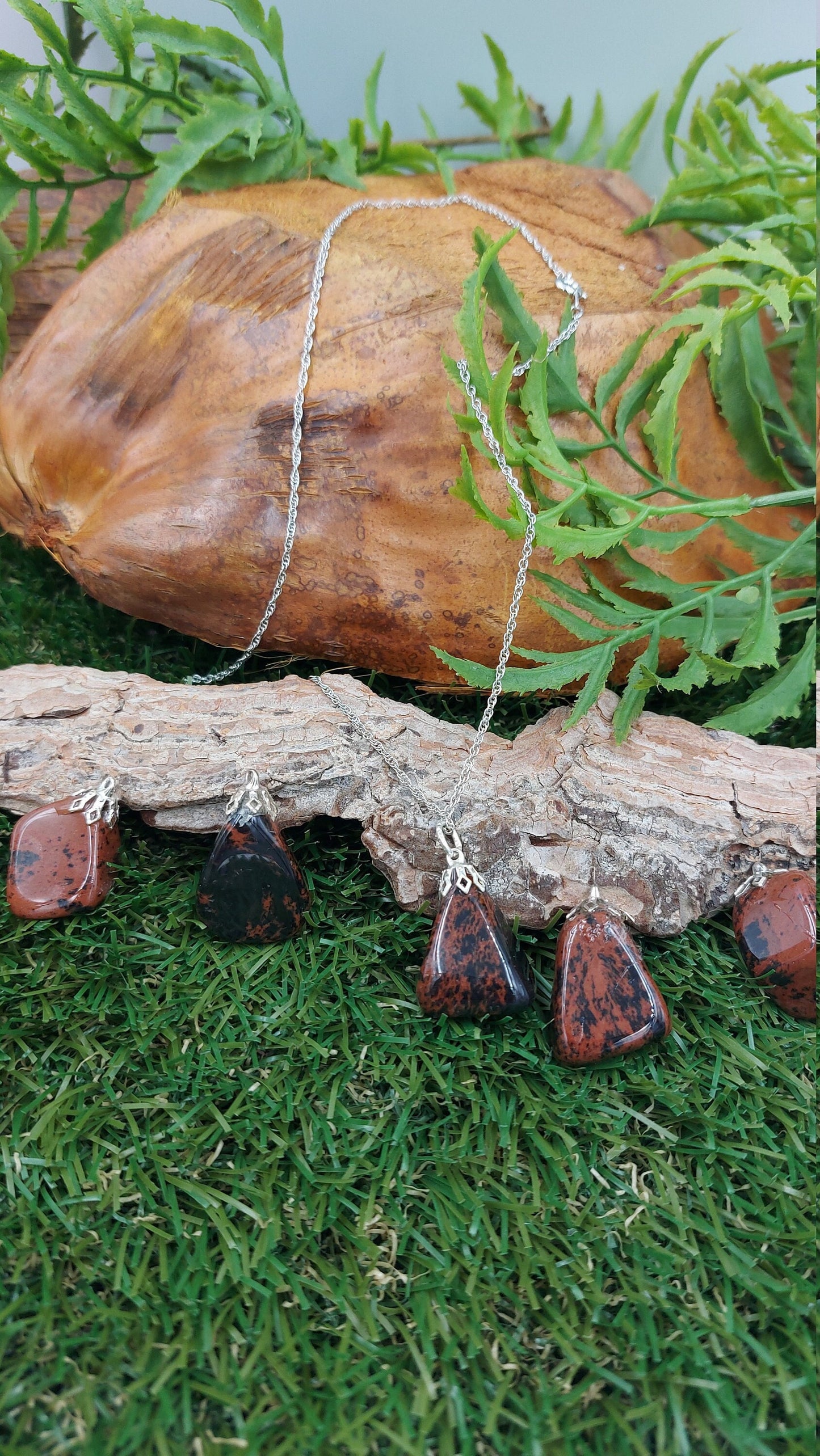 Halskette aus Mahagoni-Obsidian-Kristall