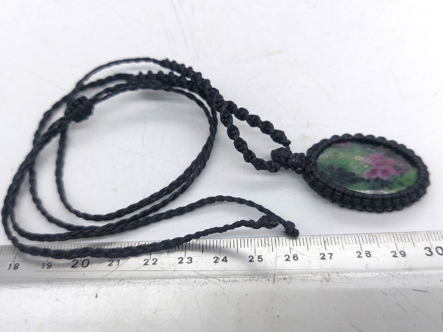 Κολιέ Ruby Zoisite Crystal Macrame