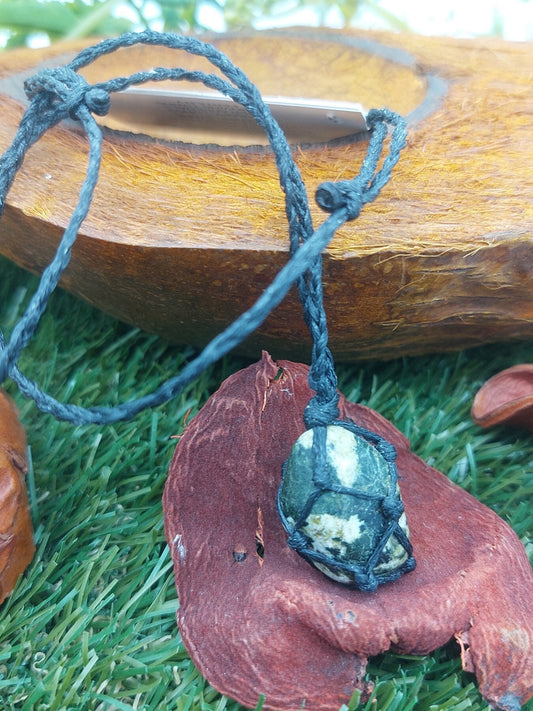 Jade Polished Crystal Macrame Necklace
