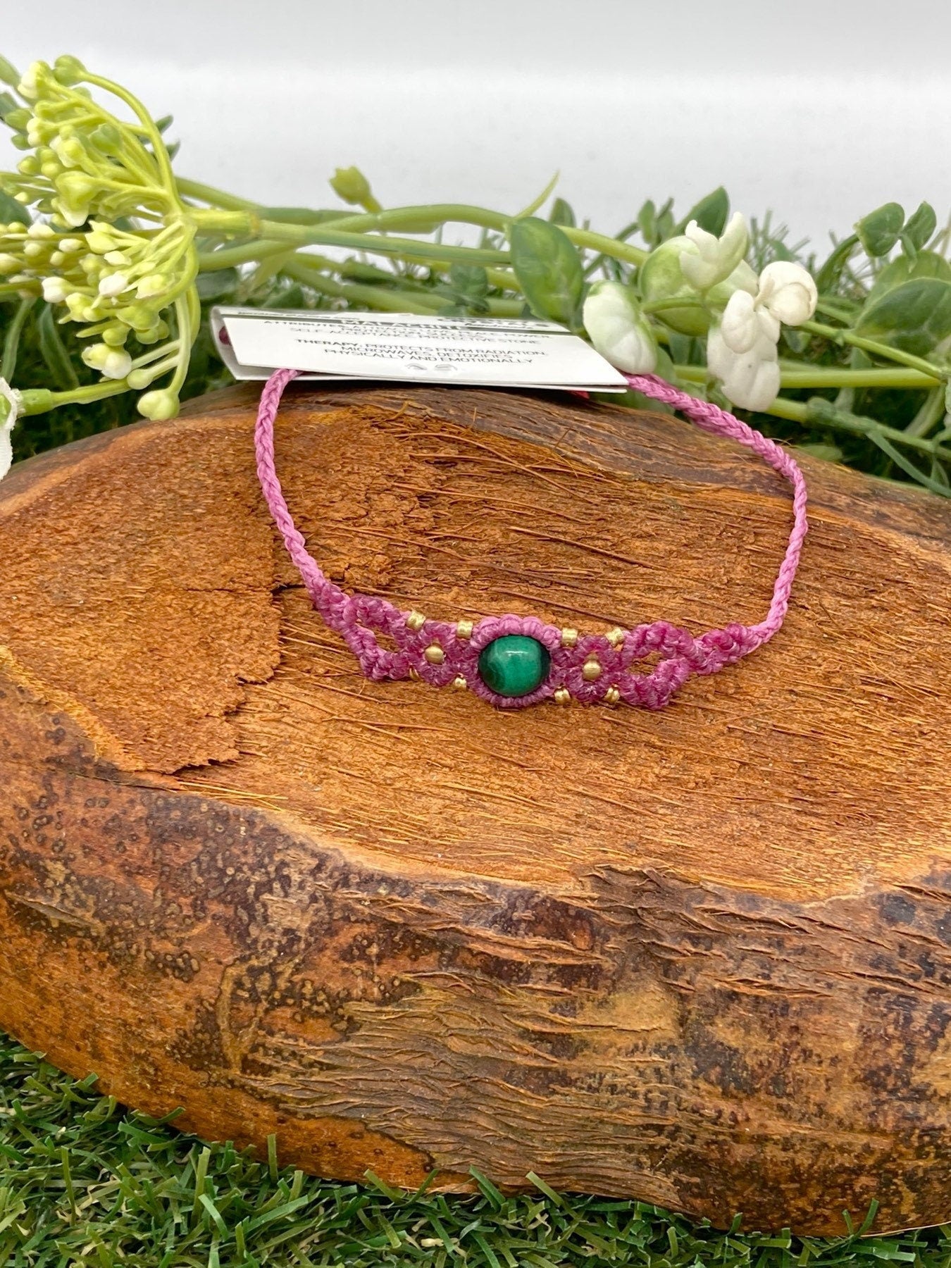 Gewebtes Armband aus Malachit-Makramee