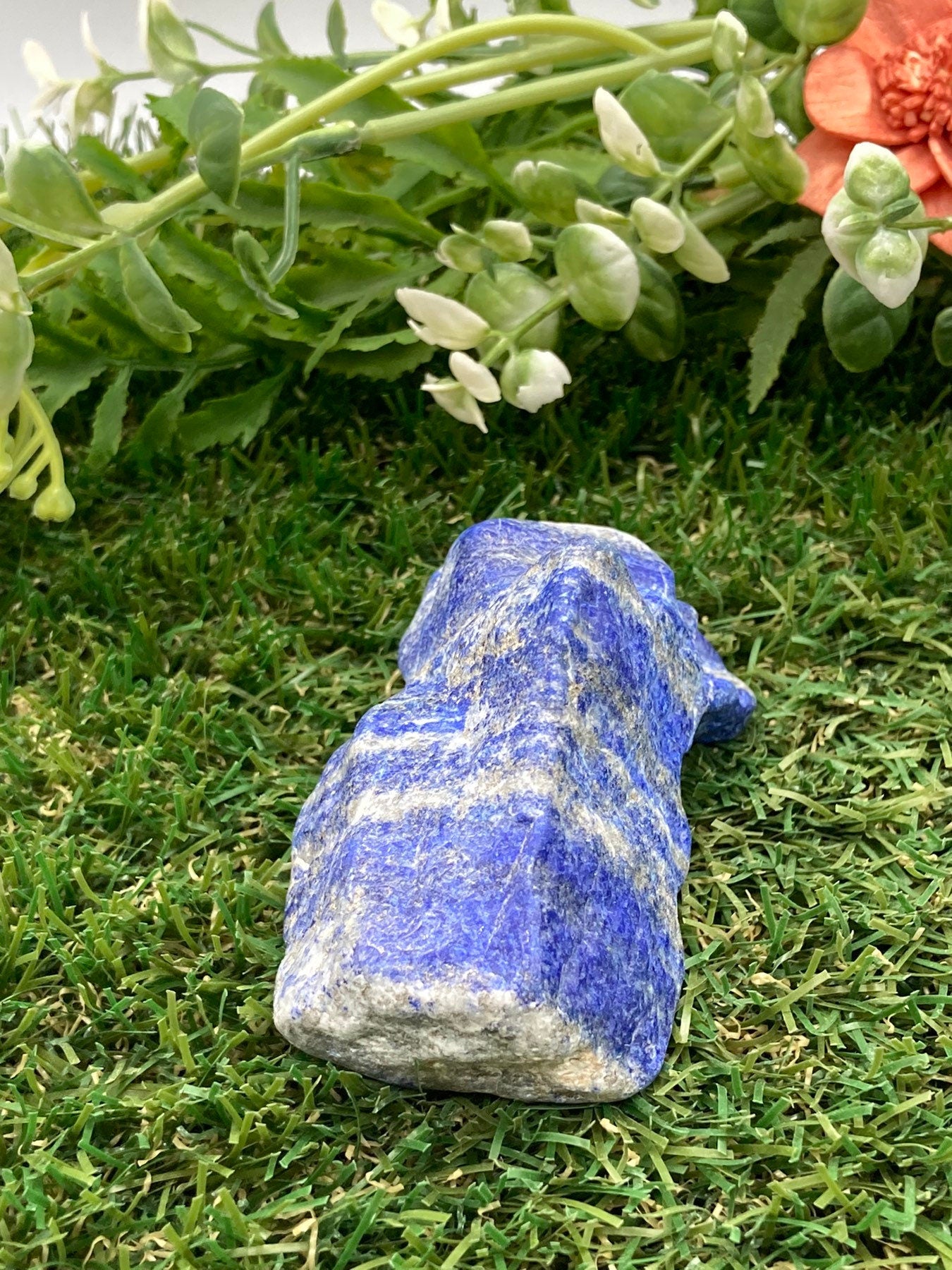 Lapislazuli-Sammlerstück aus poliertem Kristall