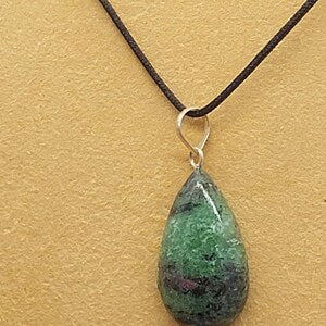 Ruby Zoisite Crystal Necklace,Green Stone Necklace, Gemstone Necklace for Men and Women, Gift for Crystal Lovers