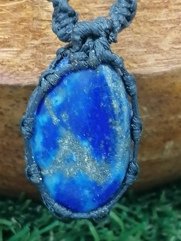 Natural Lapis Lazouli Χειροποίητο τυλιγμένο κολιέ μακραμέ - Θεραπευτική πέτρα - Ιδέα δώρου - Προστασία