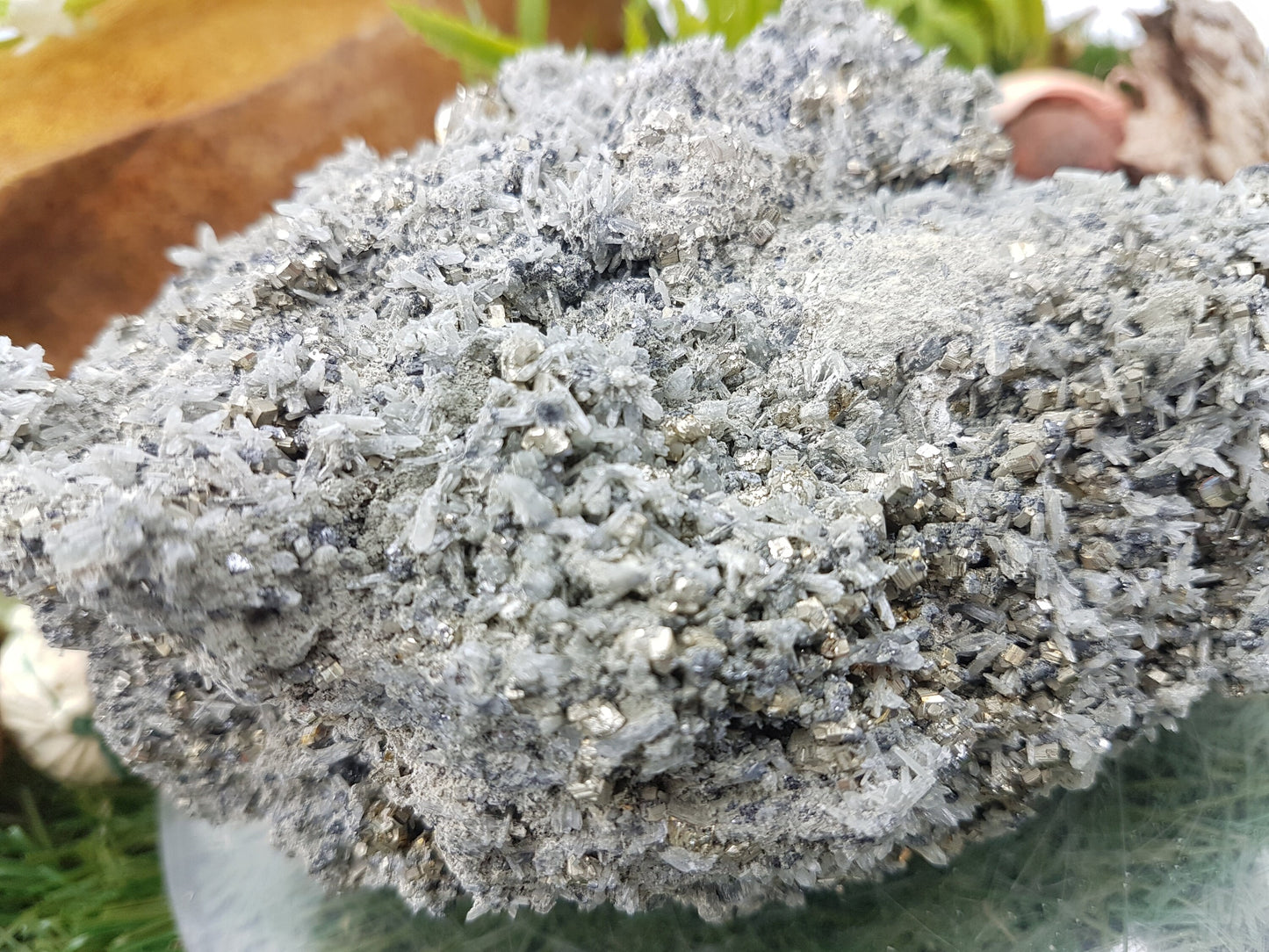 ΣΠΑΝΙΟ Spikey Quartz με Κύβους Χρυσού Πυρίτη - Χαλκοπυρίτης - Ασβεστίτης