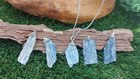 Natürliche blaue Kyanitklinge Sterling Stahl Halskette Heilkristall Zubehör Sternzeichen Mineralstein