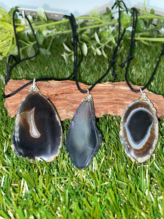 Crystal Agate Slice Μαύρη ορυκτή πέτρα Brazilian Crystal Healing κολιέ Προστασία δώρου Αξεσουάρ