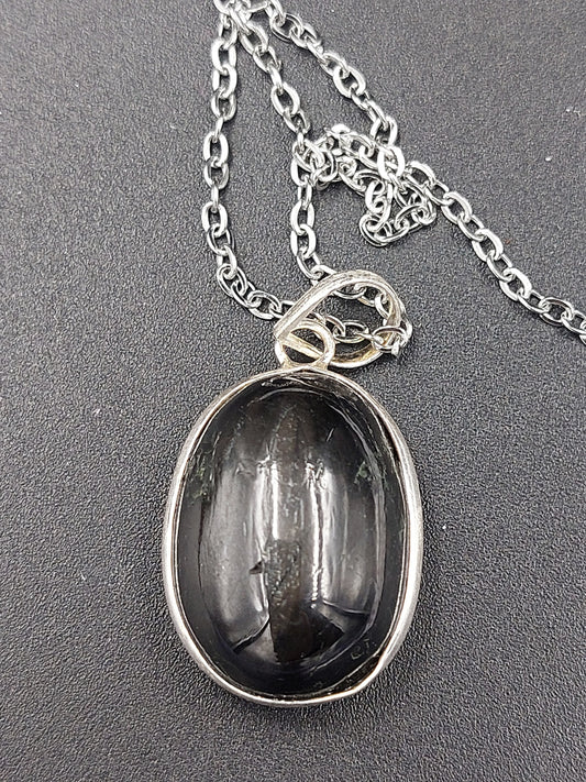 Luxuriöser schwarzer Sternrubin-Anhänger aus 925er Sterlingsilber mit Cabochonschliff, Heilkristall, Zubehör, Sternzeichen, Mineralstein