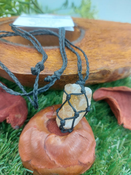 Κολιέ Citrine Rough Crystal Macrame