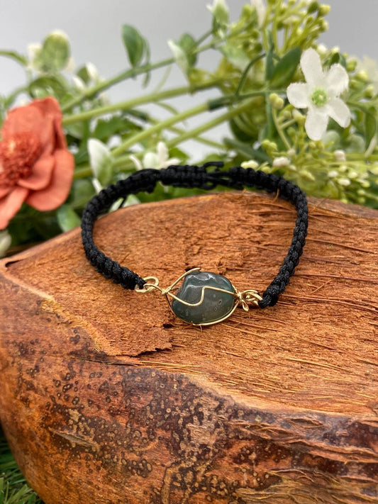 Grünes Aventurin Kristall Armband vergoldet handgefertigt